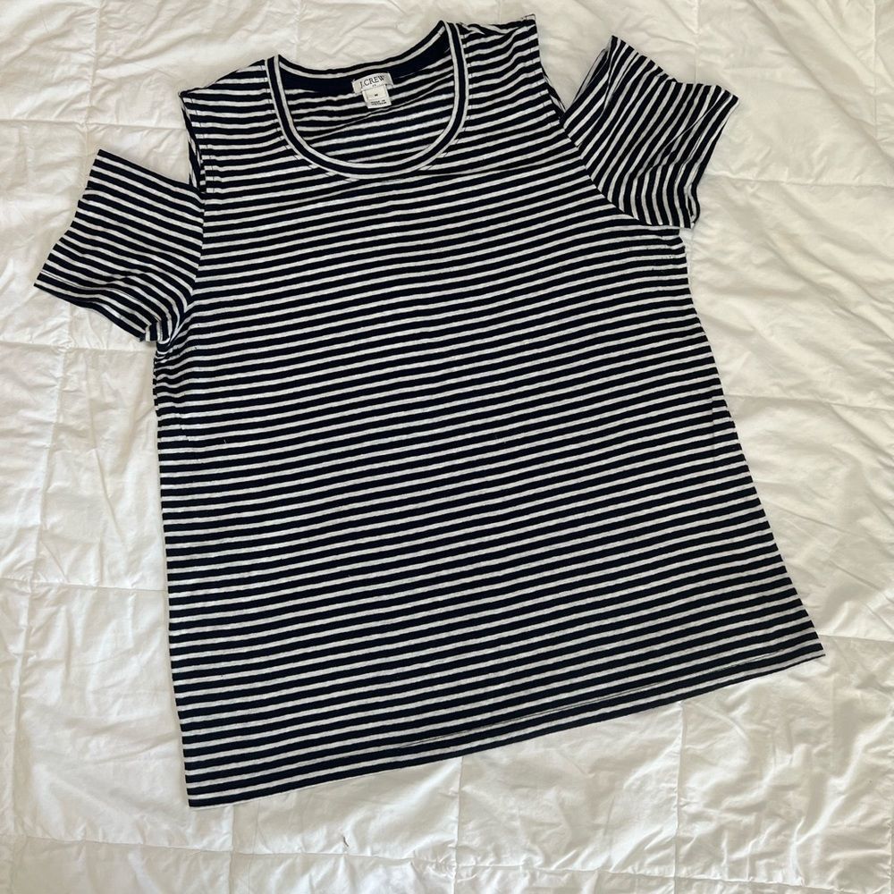 Woman’s J crew shirt
